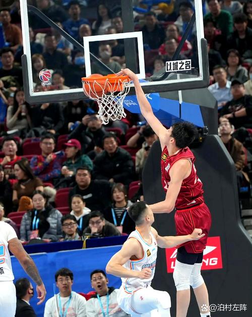 就差2分的绝杀战术是给周琦投三分不过北京也不是输在最后时刻
