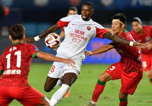 真不行！辽宁外援哈维替补9中1仅拿7分2次犯规