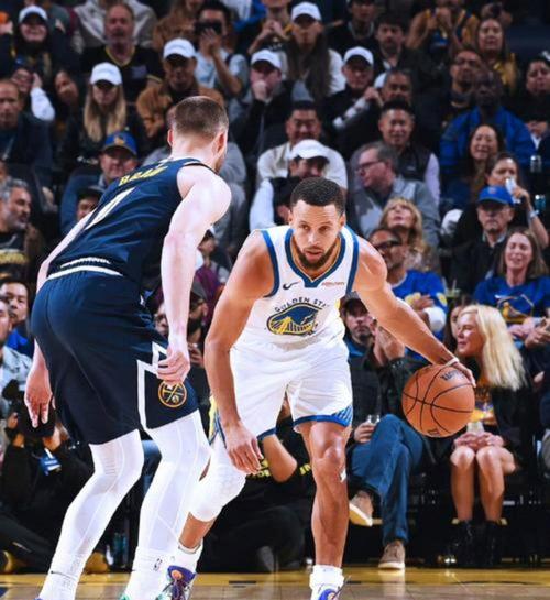 雷霆连续两个赛季做到多次11+连胜历史第二支比肩勇士