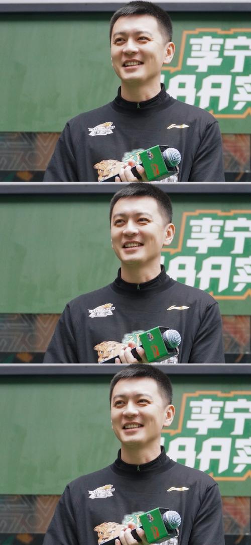 帅气依旧！杨鸣更新社媒晒个人照：北漂