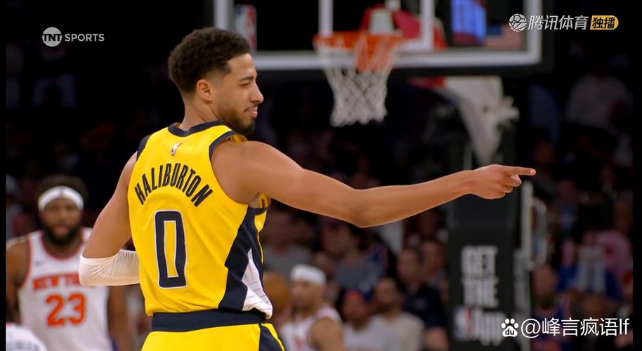 比尔西蒙斯：三球本赛季很出色他打球有思考擅长去调动队友