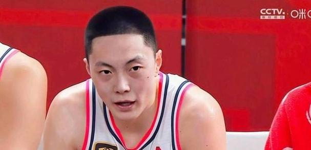 难评！胡明轩7投仅1中得到3分1板4助1断0失误正负值为+32