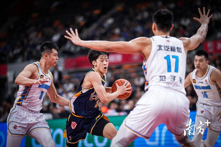 广东42分大胜再传4好消息！真正病根已找到，二番战有望复仇北京