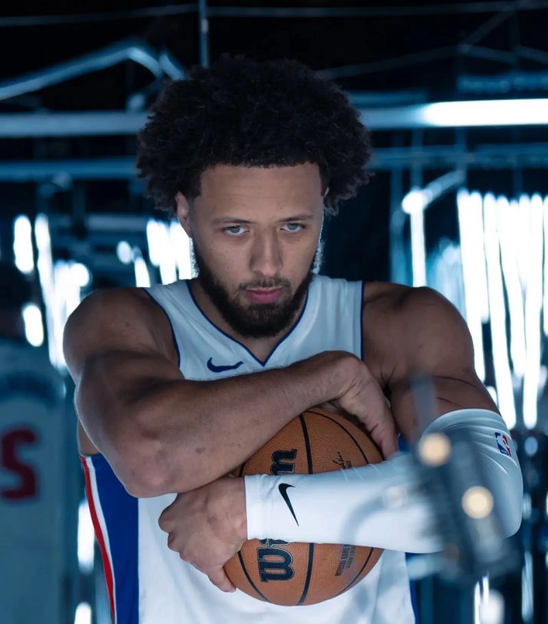 杰伦格林和坎宁安对比，格伦·坎宁安