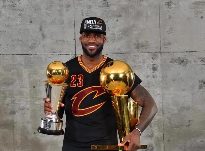 08年詹姆斯在哪队，08年詹姆斯在哪队夺冠？