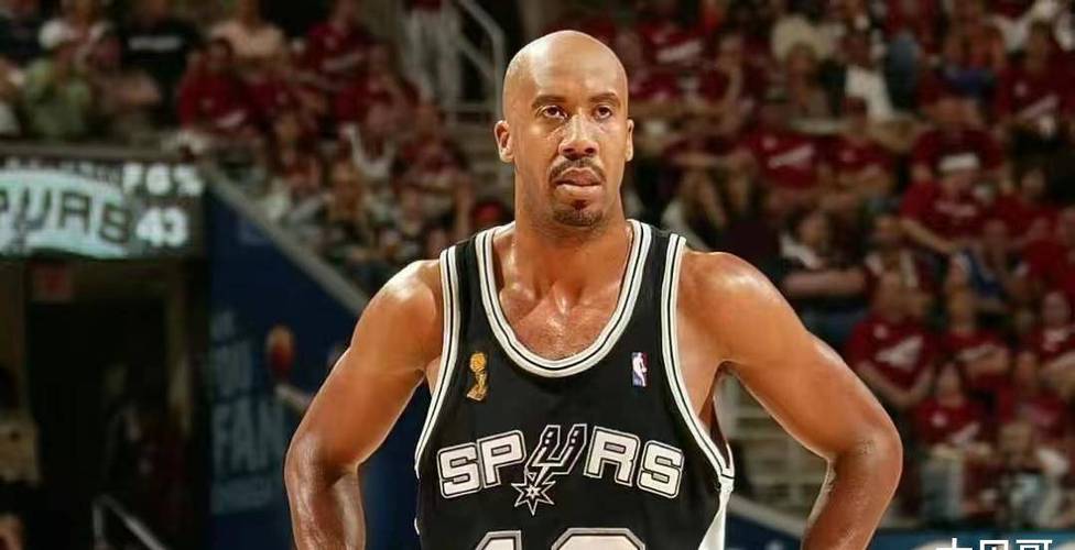 nba鲍文数据，鲍文球衣号码？