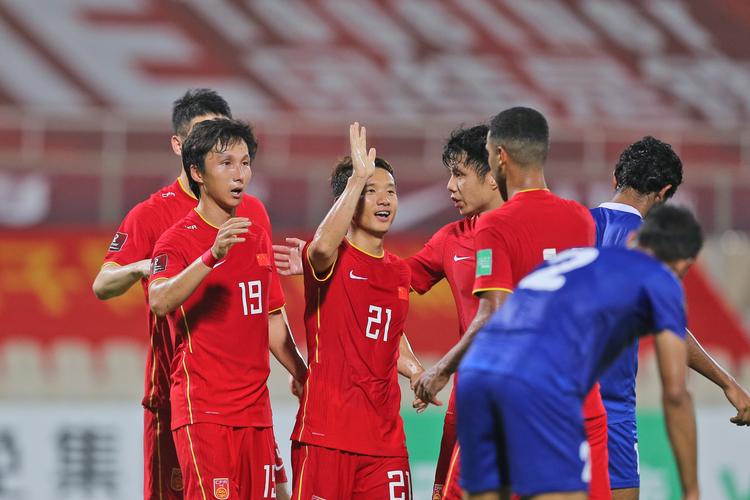 中国与马尔代夫足球比赛时间？中国与马尔代夫的比赛时间？