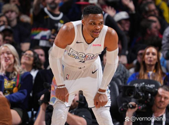 丹佛掘金vs费城76人，丹佛掘金队球员名单？